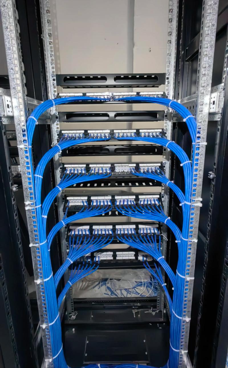 南昌智能化弱電工程 網(wǎng)絡(luò)綜合布線、安防監(jiān)控與計(jì)算機(jī)網(wǎng)絡(luò)的集成設(shè)計(jì)與施工