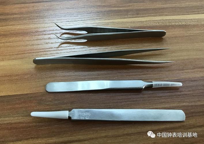 開一家鐘表維修店需要什么
